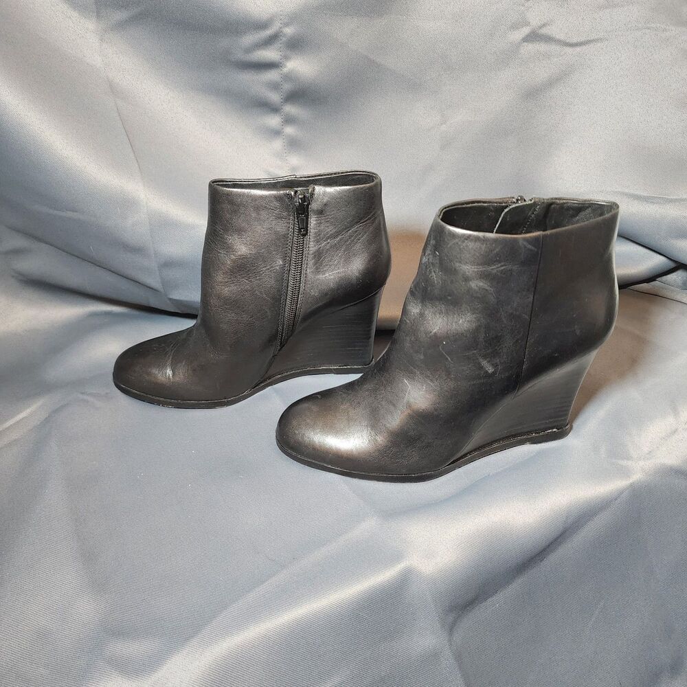 Vince Camuto GeminaBooties, Black Leather, Women's 7.5 M